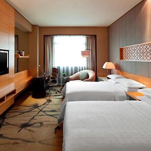 Deluxe Twin Guest room 2 Single Beds City view